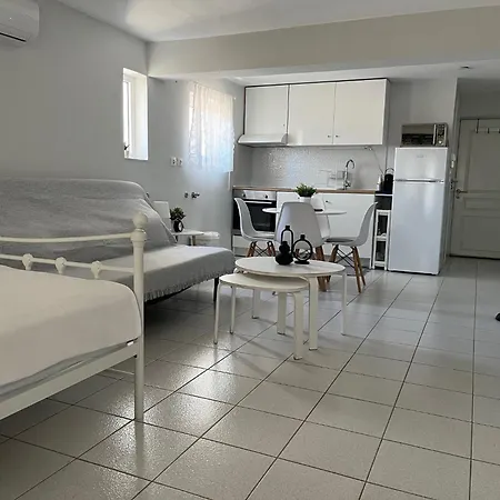 Cozy Mycenae Escape Near Ruins Apartment Argos Exterior photo